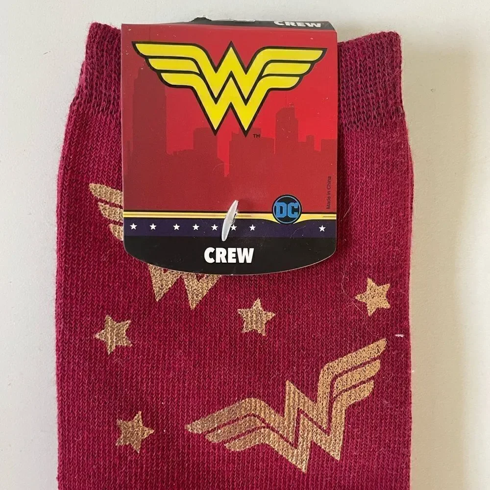 NWT Wonder Woman Crew Socks